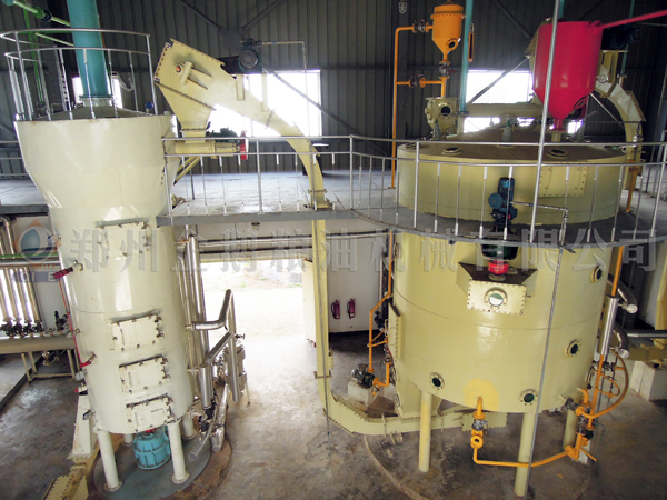企鵝大豆油浸出設(shè)備品質(zhì)高受歡迎度增加(圖1) 浸出設(shè)備